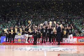 郭艾伦连续伤停11场！赖俊豪重伤广州惜败天津 詹姆斯23+18